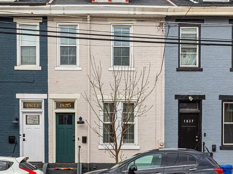 Primary Photo - 1835 Locust St