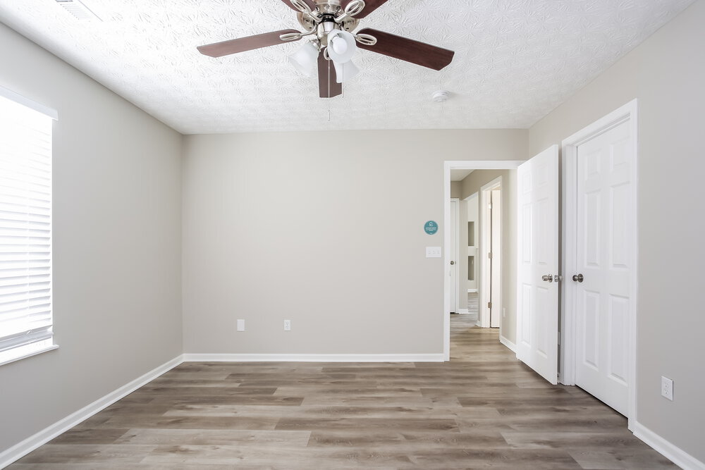 Building Photo - 5789 Lonerise Ln