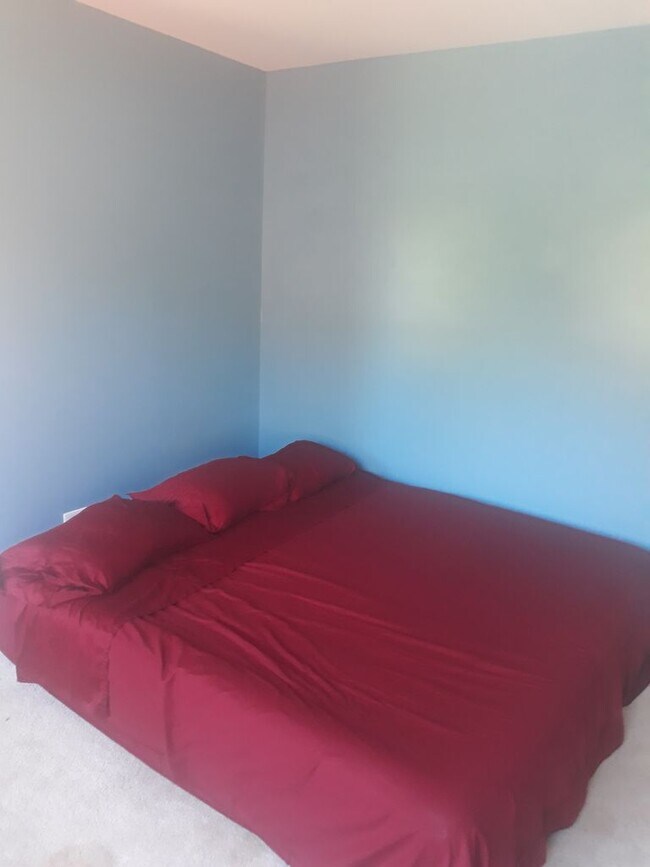 Building Photo - 870 Waterview Dr