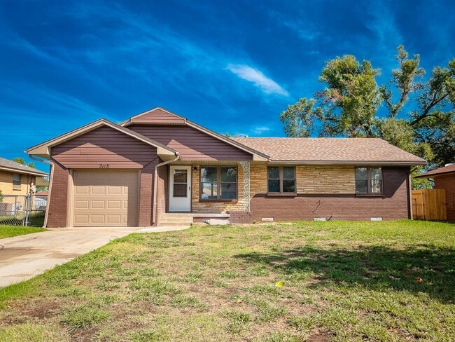 Building Photo - This Perfect Home Awaits!