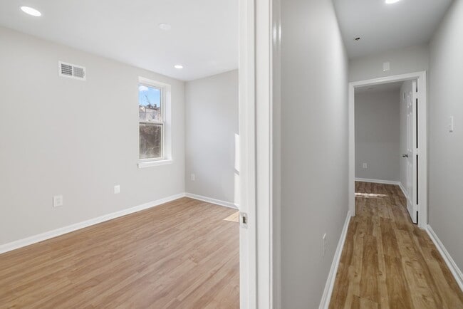 Building Photo - 2602 Ulman Ave