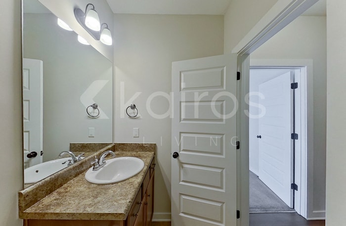 Building Photo - 464 White Oak Cir
