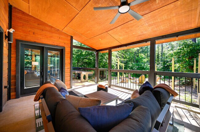 Building Photo - 58 Wagon Wheel Ct