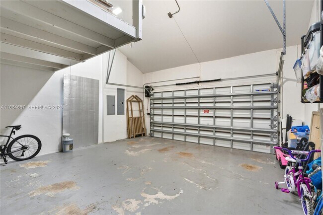 Building Photo - 3782 El Prado Blvd