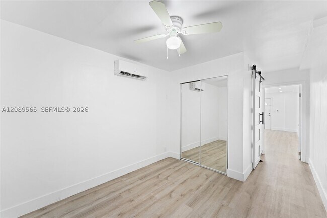 Building Photo - 3155 SW 27th St