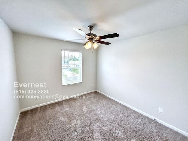 Building Photo - Spacious and Beautiful 5-Bedroom Home / Av...