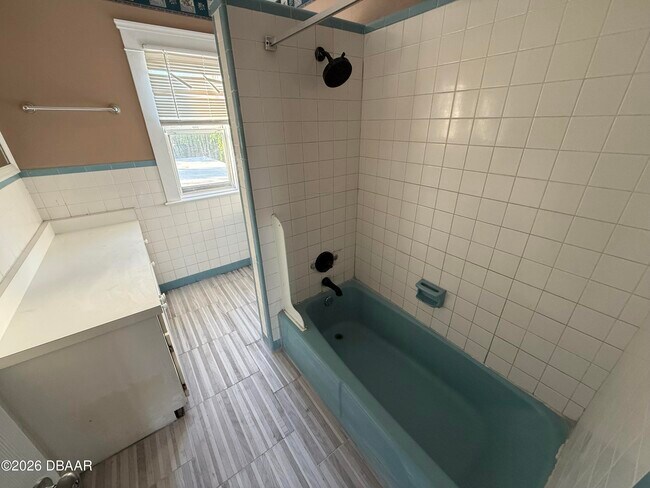 Building Photo - 207 Francis Parkman Pl