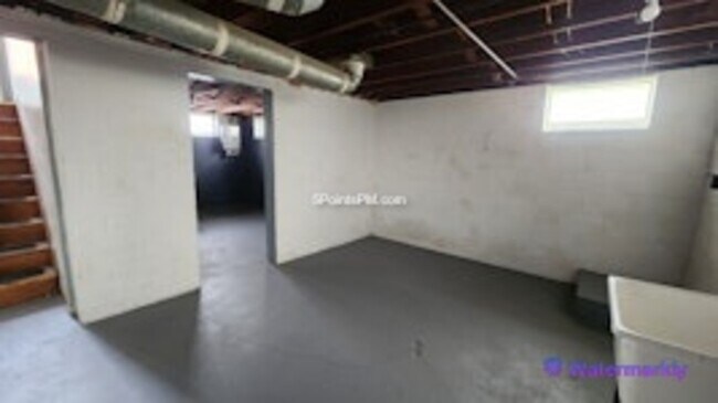 Building Photo - 5015 E 113th St