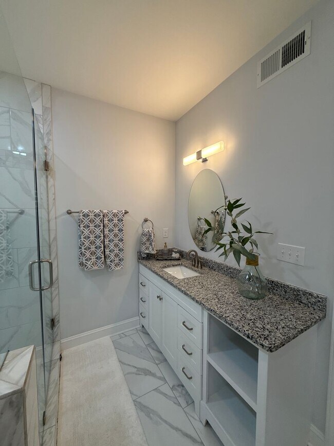 Building Photo - T.R. Lawing Realty Property