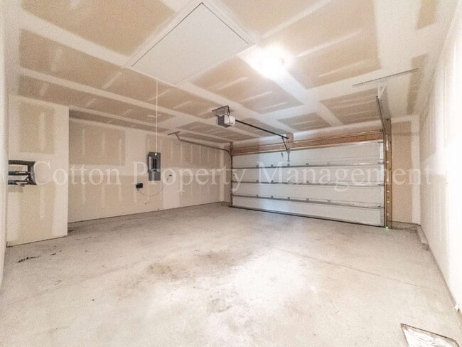 Building Photo - 6224 Centipede Pl