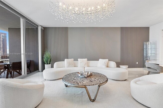 Building Photo - 300 Biscayne Blvd Way