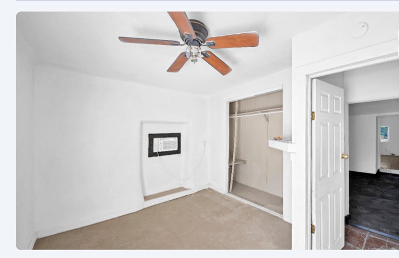 Building Photo - 82481 Valencia Ave