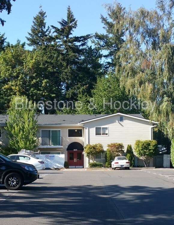 Building Photo - 4631 SW Luradel St