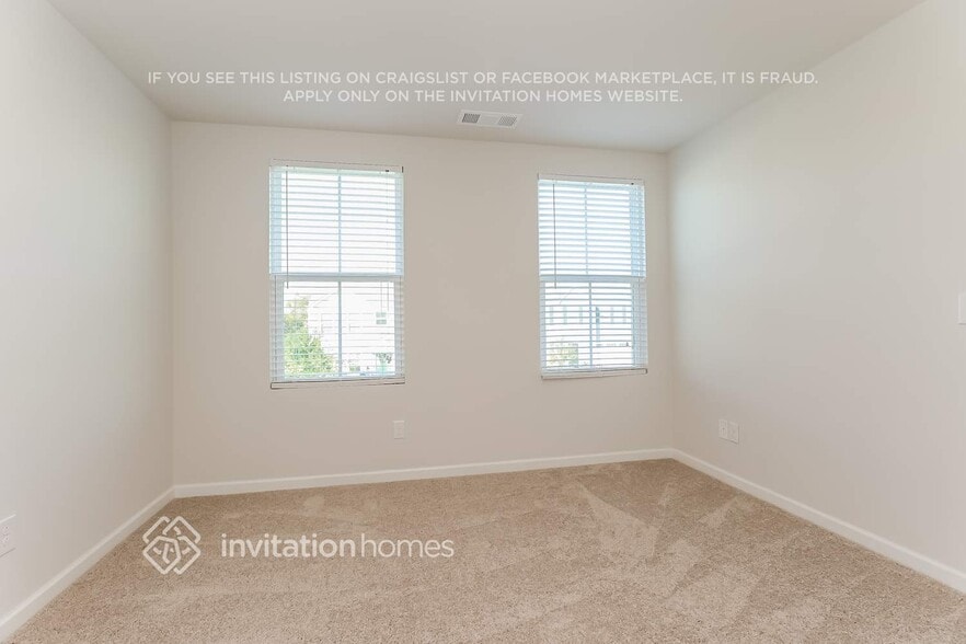 Building Photo - 2408 Solomon Ln