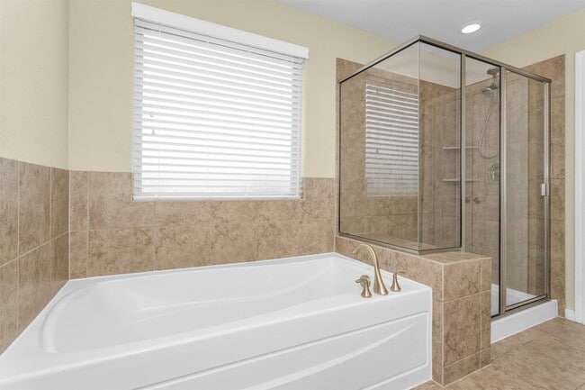 Building Photo - 13405 Clayton Lake Ln