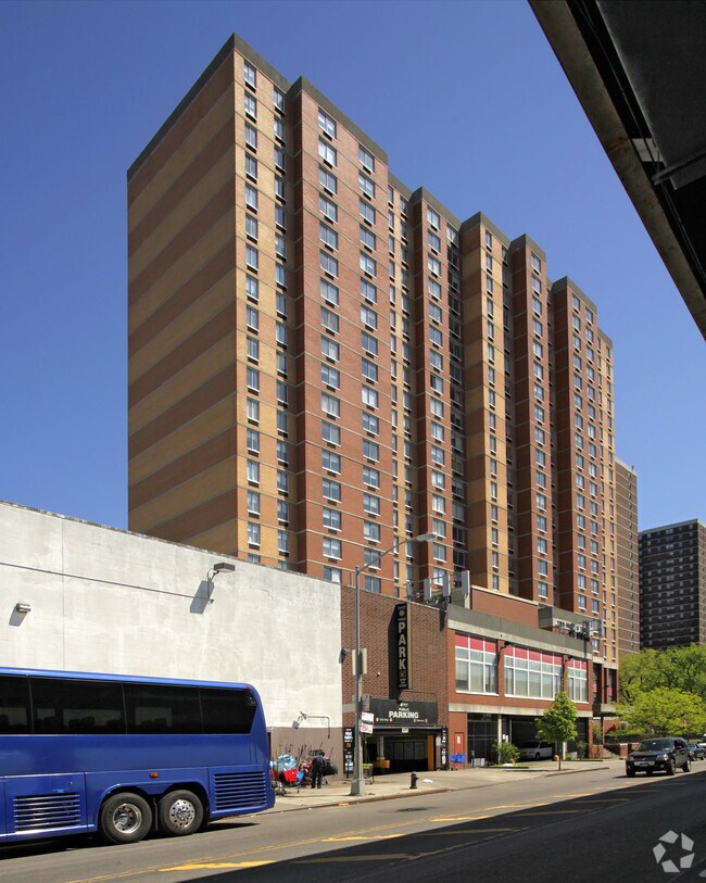 Two Bridges Tower 82 Rutgers Slip New York NY 10002 Apartment Finder