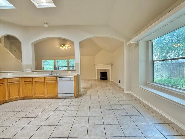 Building Photo - 110 S Merryweather Cir