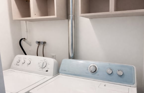 Building Photo - 14 Sawmill Run