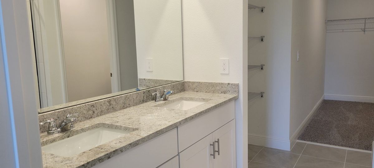 Building Photo - 284 Links Ter Blvd