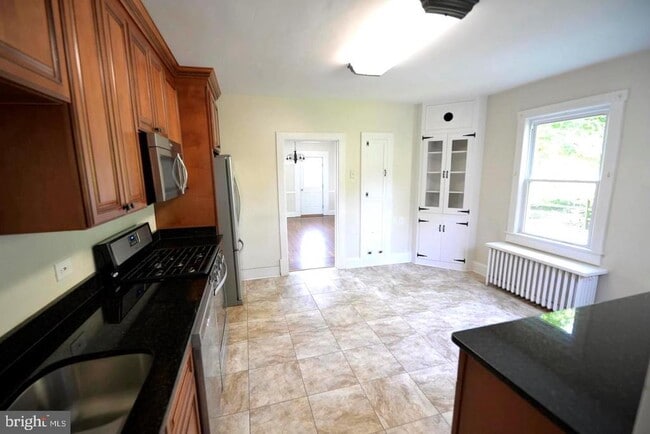 Building Photo - 720 Church Hill Rd