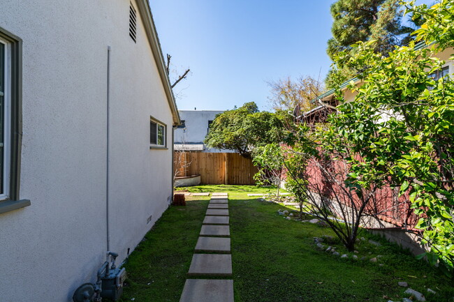 Building Photo - Peaceful & Renovated La Crescenta Home – N...