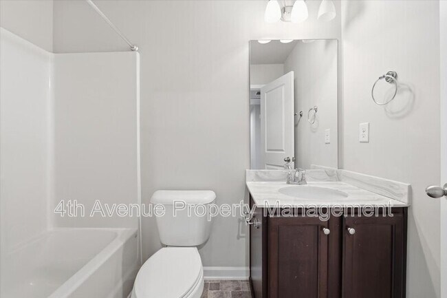 Building Photo - 3403 Abbey Wy