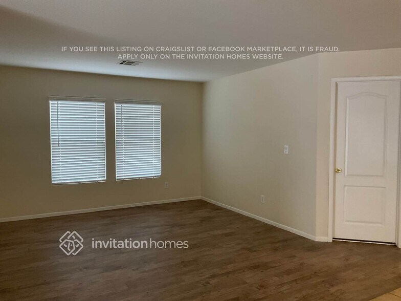 Building Photo - 577 Uxbridge Dr