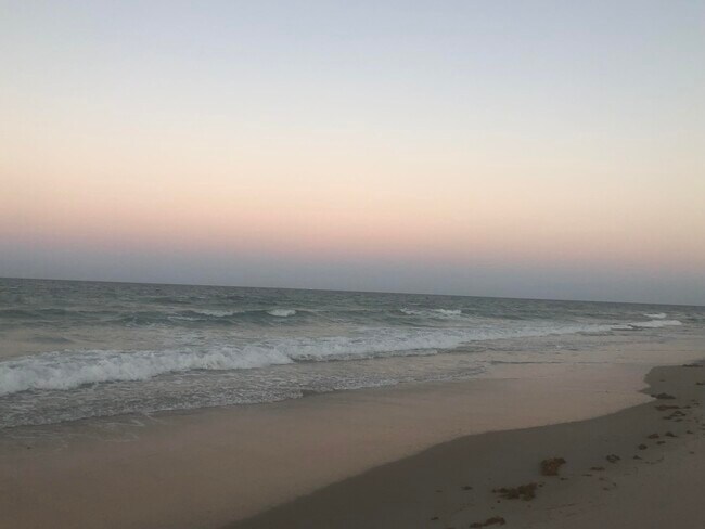 Building Photo - 5159 N Hwy A1A