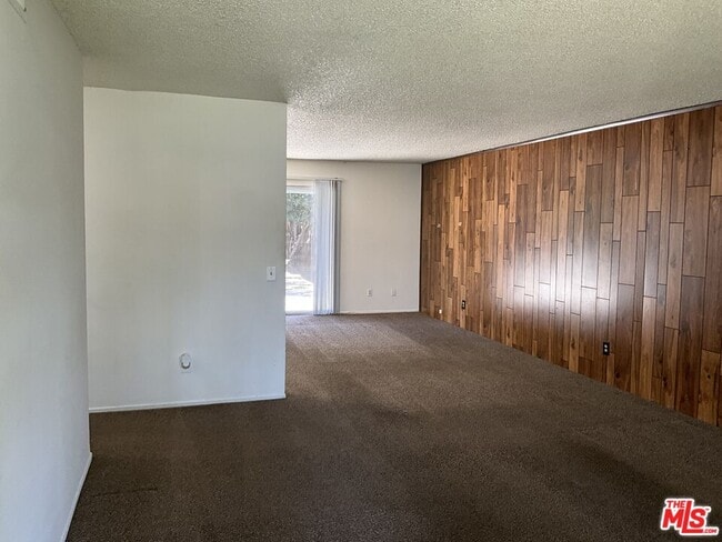 Building Photo - 2111 Caldwell Pl