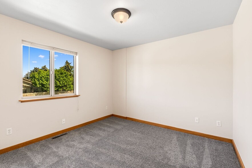 Building Photo - 4006 Broadwater Ct