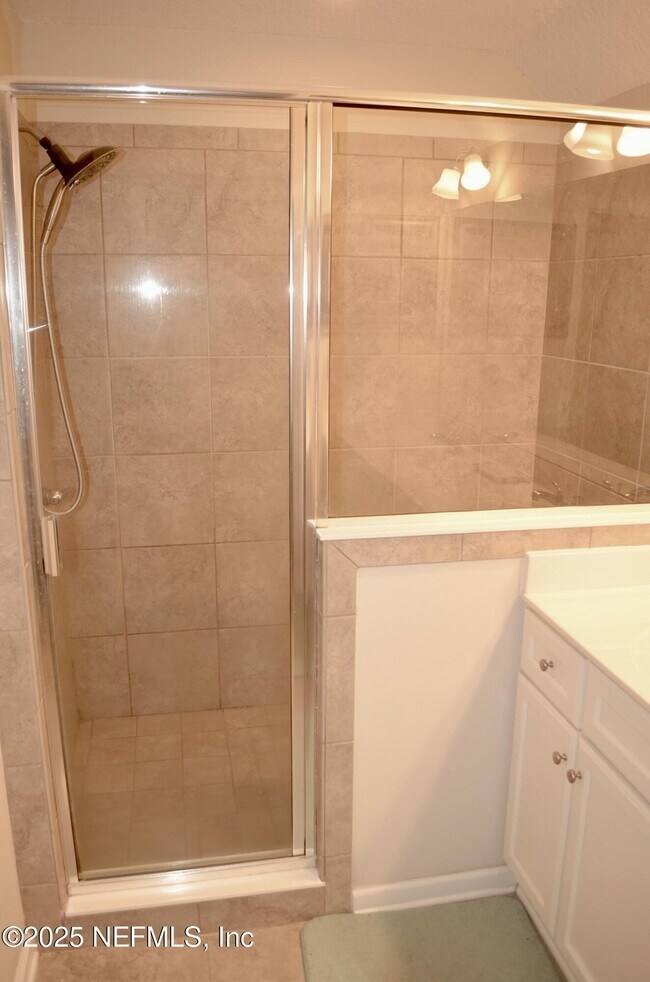 Building Photo - 3630 Creswick Cir
