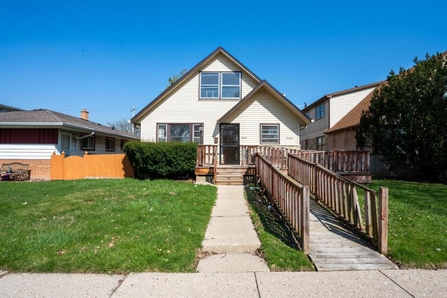 Primary Photo - 5650 N 97th St