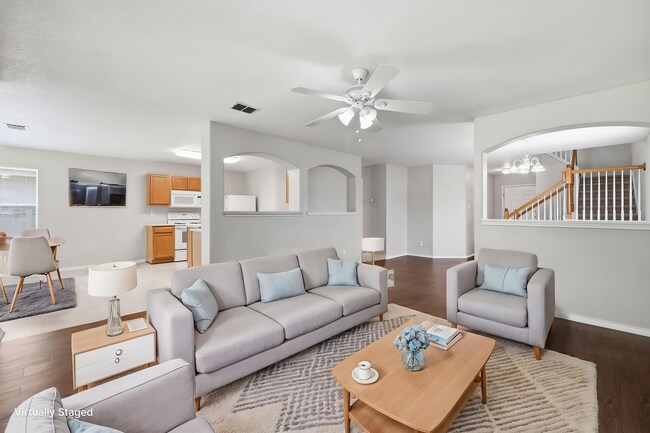 Building Photo - Spacious Two-Story Home in Prime Laurel Canyon Location