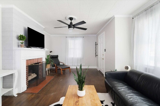 Building Photo - Cozy Living in the Heart of Wilson