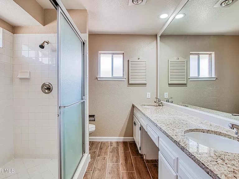 Building Photo - 752 Agua Caliente Dr