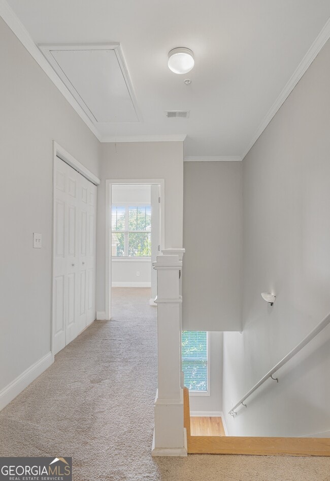 Building Photo - 1953 Sterling Oaks Cir NE