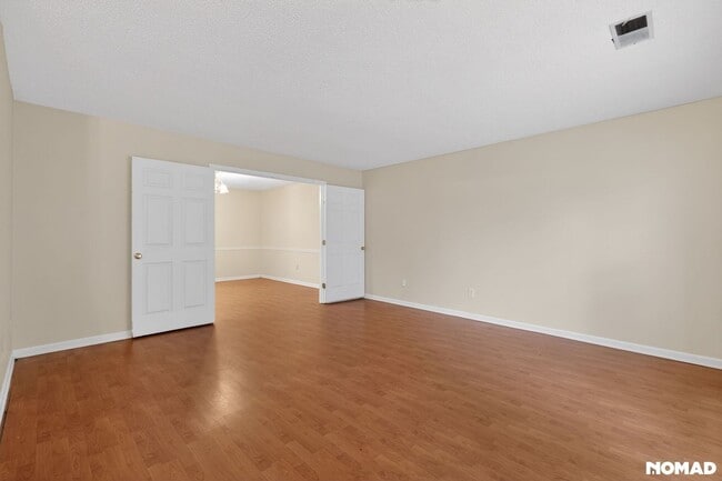 Building Photo - 2155 Southbrook Ridge NW