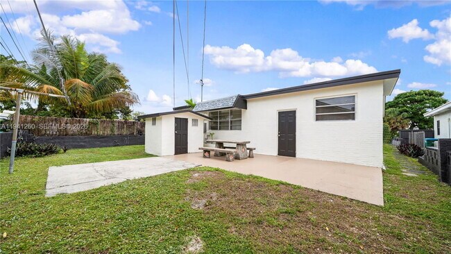 Building Photo - 5225 Mayo St