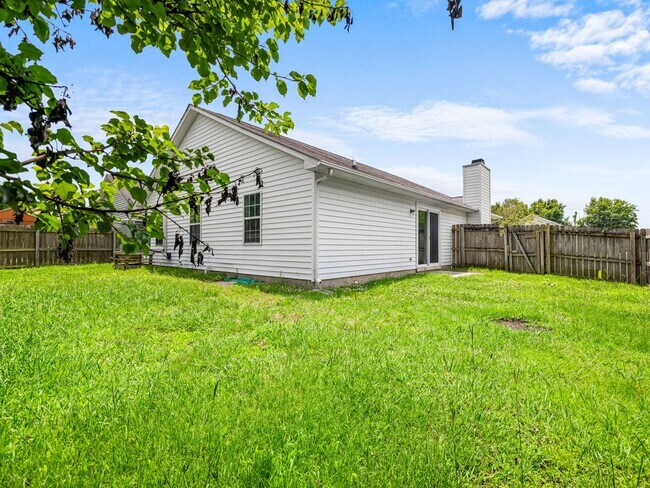 Building Photo - Foxhorn Village