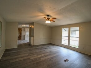 Building Photo - Nice Country Setting with Hill View!