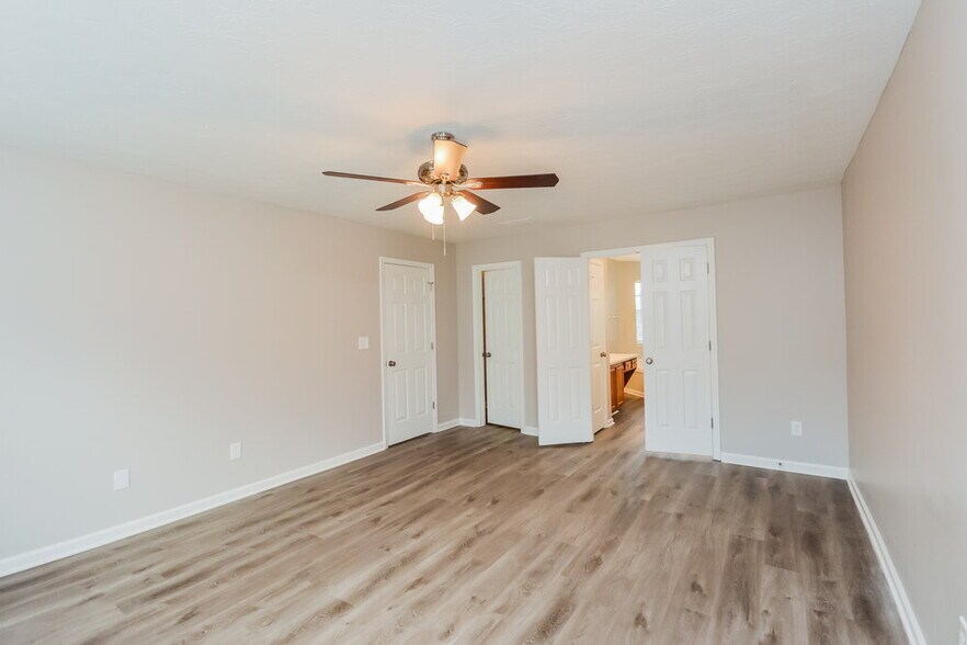 Building Photo - 213 Siesta Key Ct