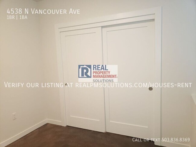 Building Photo - 4538 N Vancouver Ave
