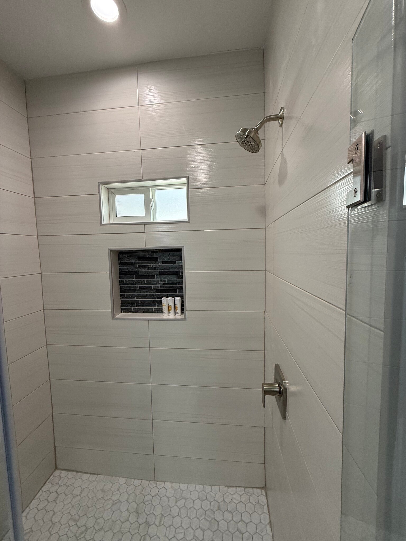 Building Photo - 2417 Indian Creek Ave