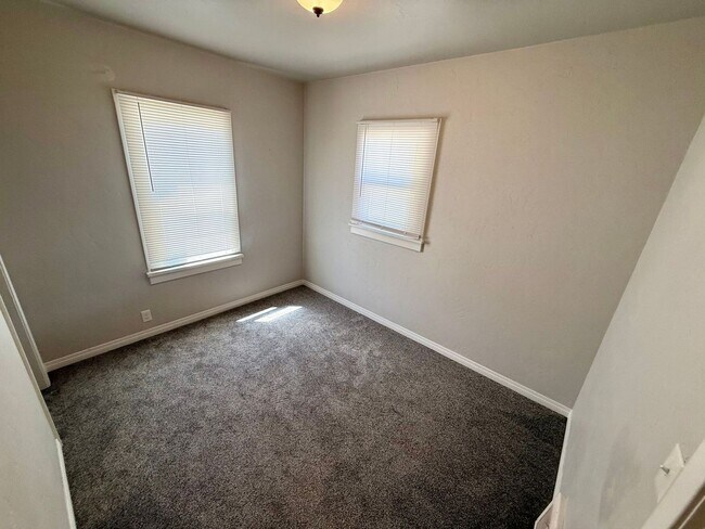 Building Photo - Charming 2-Bedroom Home with Patio, Storage & Plenty of Parking