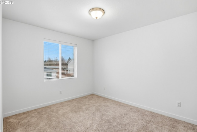 Building Photo - Stunning 3 Bedroom with Bonus Room | Solar Panels, Stainless Steel Appliances & Fenced Backyard