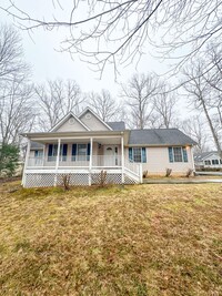 Building Photo - Beautiful 3bed 2 Bath Lake Monticello Rental