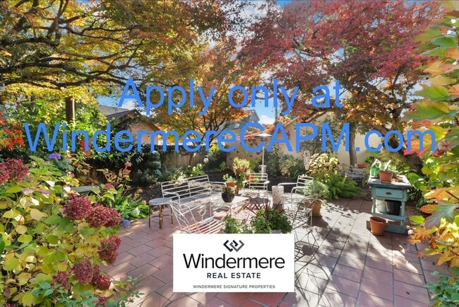 Building Photo - Stunning 5 Bed/3 Bath Home in Highly Desirable Fab Forties of East Sacramento!