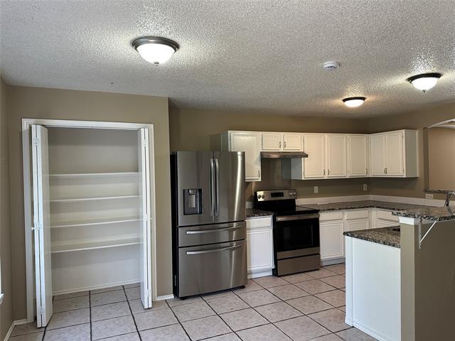 Building Photo - 6109 Cypress Dr