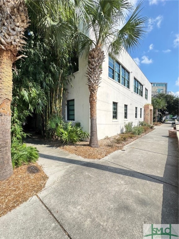 Building Photo - 528 Selma St