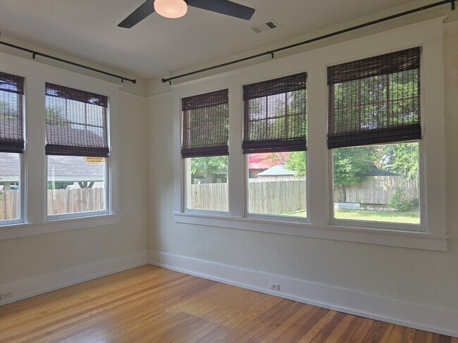 Building Photo - 1429 Stovall St